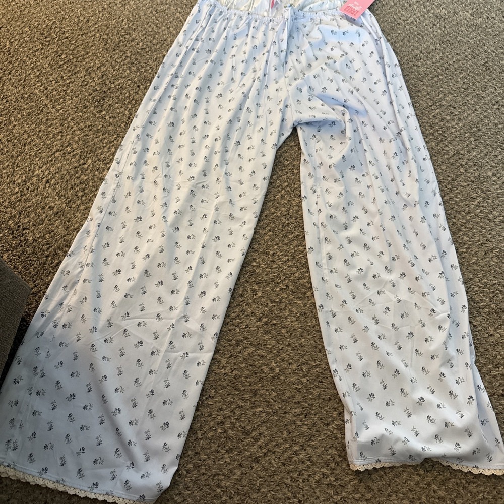 2 Pair Mills Millie Bobby Brown Pajama Pants-XL New - Picture 9 of 11